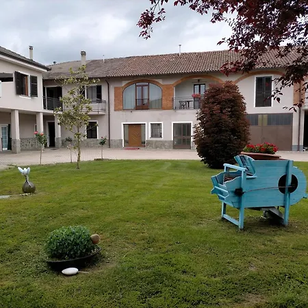 Country House Bea - Con Piscina * CastellʼAlfero
